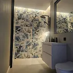 Luxury 2 At Zenith Belle Tour Apartment *