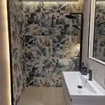 Luxury 2 At Zenith Belle Tour * Bukarest