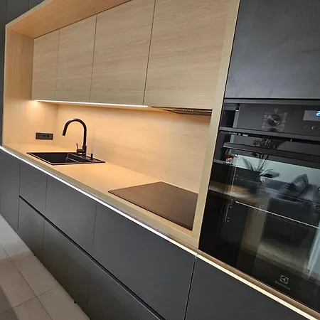 Apartment Luxury 2 At Zenith Belle Tour