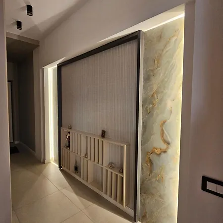 Luxury 2 At Zenith Belle Tour Apartment