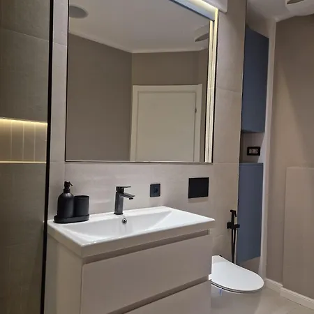 Apartment Luxury 2 At Zenith Belle Tour