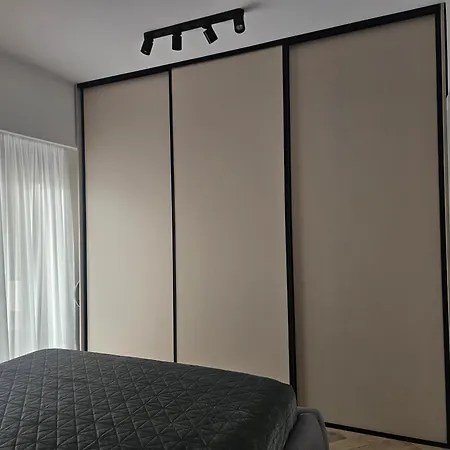Luxury 2 At Zenith Belle Tour Apartment