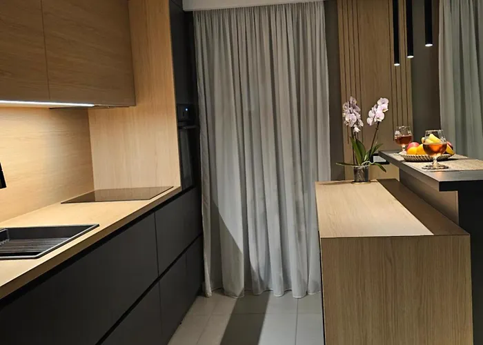 Apartment Luxury 2 At Zenith Belle Tour