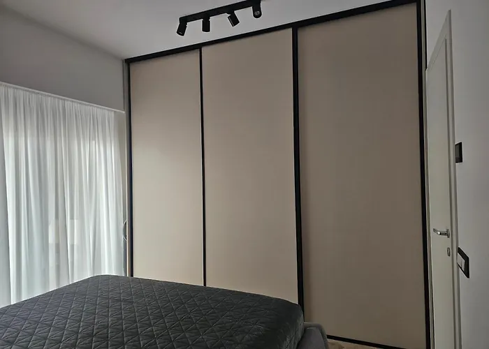 Luxury 2 At Zenith Belle Tour Apartment