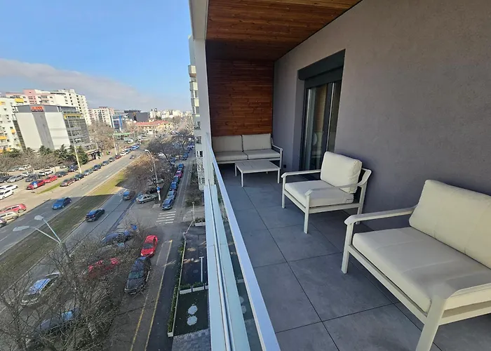 Apartment Luxury 2 At Zenith Belle Tour