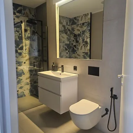 Luxury 2 At Zenith Belle Tour דירה