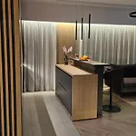 Luxury 2 At Zenith Belle Tour * Bucureşti