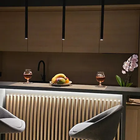 Luxury 2 At Zenith Belle Tour * Bucureşti